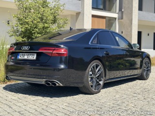 Audi S8  2014