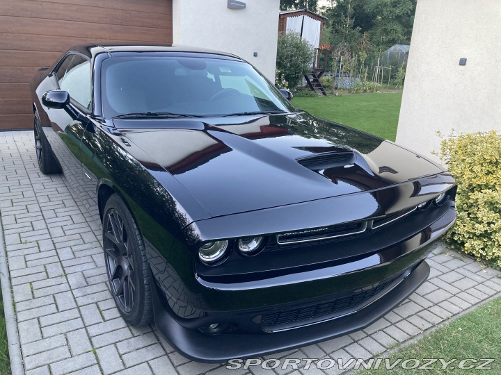 Dodge Challenger osobní 2020