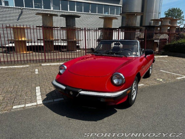 Alfa Romeo Spider Veloce 1986