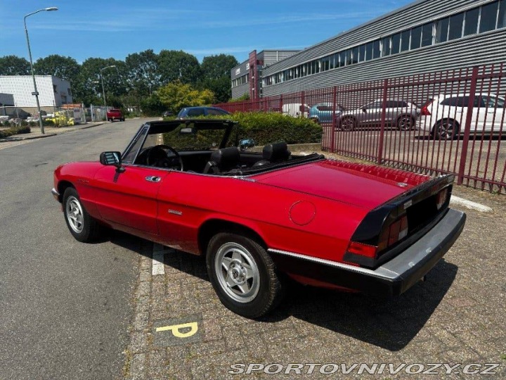 Alfa Romeo Spider Veloce 1986