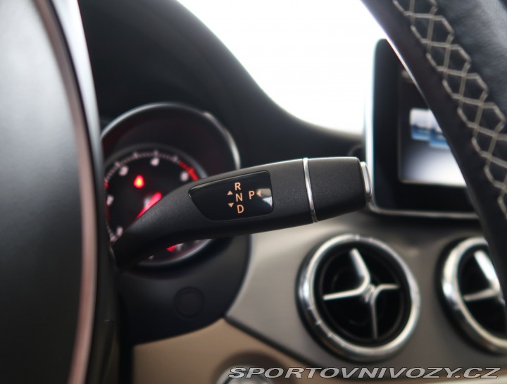 Mercedes-Benz CLA Urban 220 CDI 2018