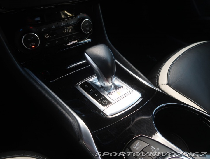 Infiniti Q30 1.6t 2019
