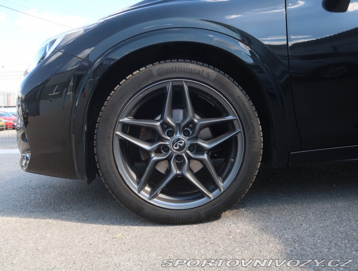 Infiniti Q30 1.6t 2019