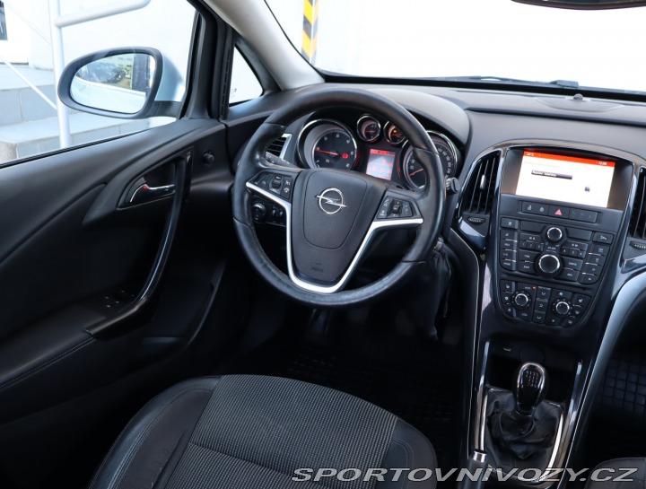 Opel Astra 2.0 CDTI 2015