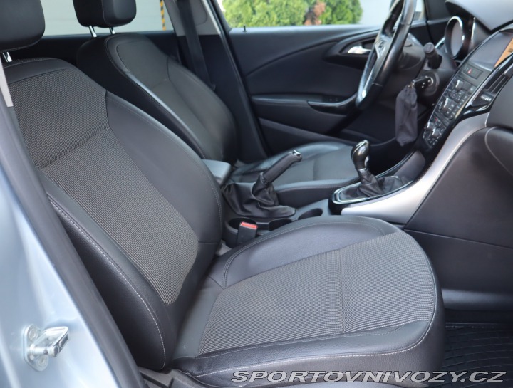Opel Astra 2.0 CDTI 2015