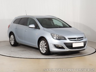 Opel Astra 2.0 CDTI 2015