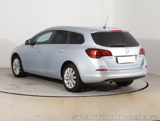 Opel Astra 2.0 CDTI 2015