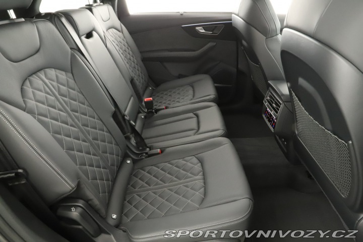 Audi SQ7 S-line 4.0 TFSI 2026