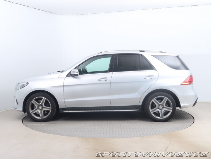 Mercedes-Benz Ostatní modely GLE  GLE 500 2016
