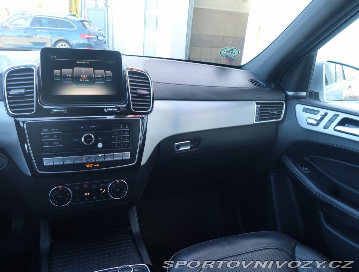 Mercedes-Benz Ostatní modely GLE  GLE 500 2016
