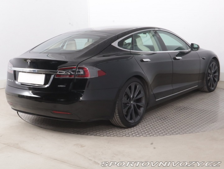 Tesla Model S 100D 2019