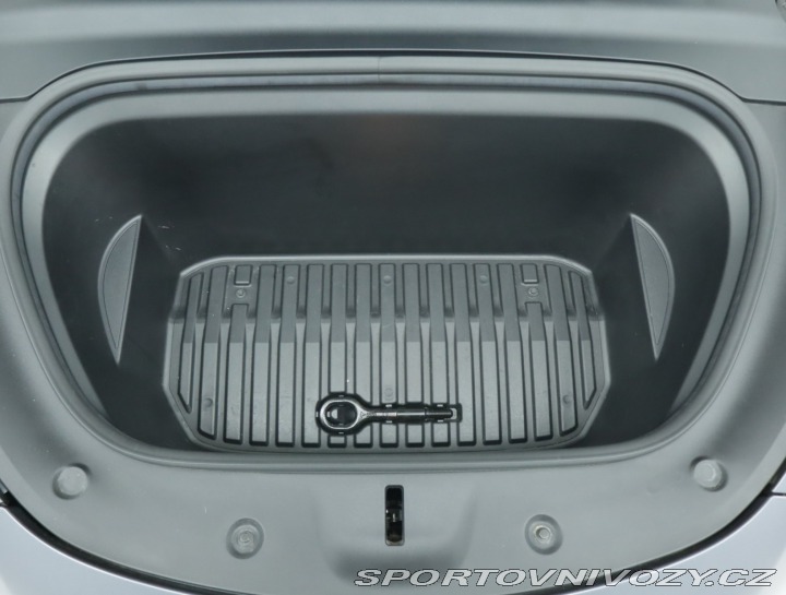 Tesla Model Y Long Range AWD 79kWh 2022