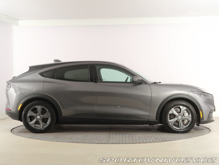Ford Mustang Mach-E  Standard Range RW 2021
