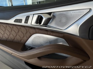 BMW M8 Competition*MaxVýbava*Ker 2020