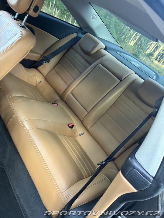 Renault Laguna Coupé 3.0 DCI V6 4Control 2011