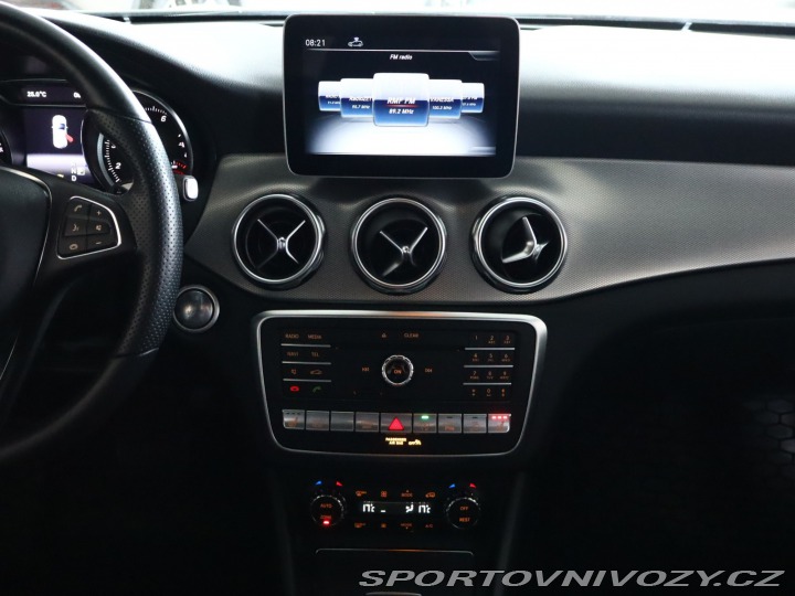 Mercedes-Benz Ostatní modely GLA AMG line GLA 220 4MATIC 2018