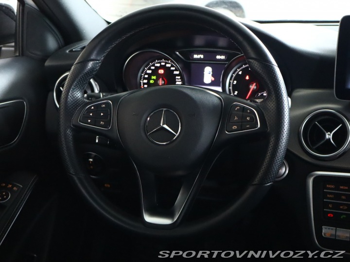 Mercedes-Benz Ostatní modely GLA AMG line GLA 220 4MATIC 2018