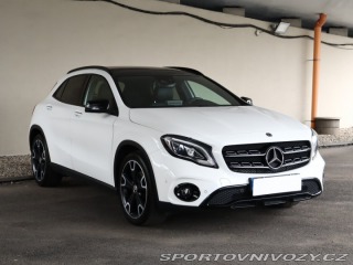 Mercedes-Benz Ostatní modely GLA AMG line GLA 220 4MATIC 2018