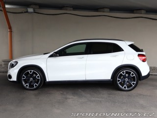 Mercedes-Benz Ostatní modely GLA AMG line GLA 220 4MATIC 2018