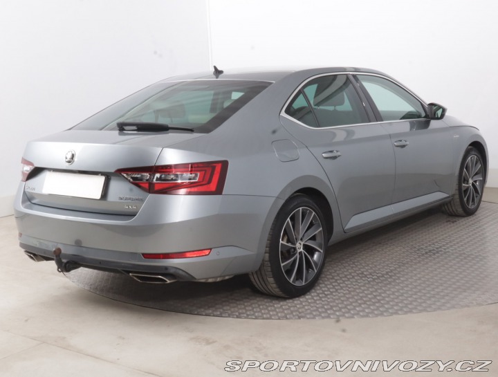 Škoda Superb 2.0 TSI 2015