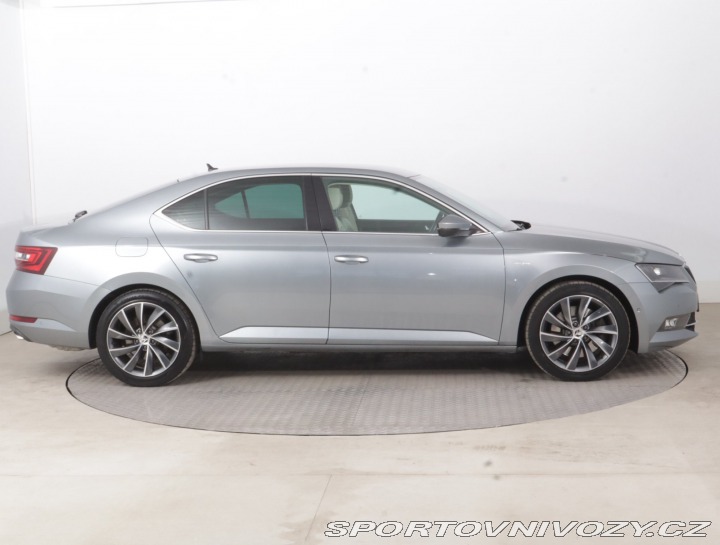 Škoda Superb 2.0 TSI 2015