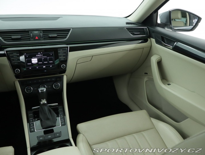 Škoda Superb 2.0 TSI 2015