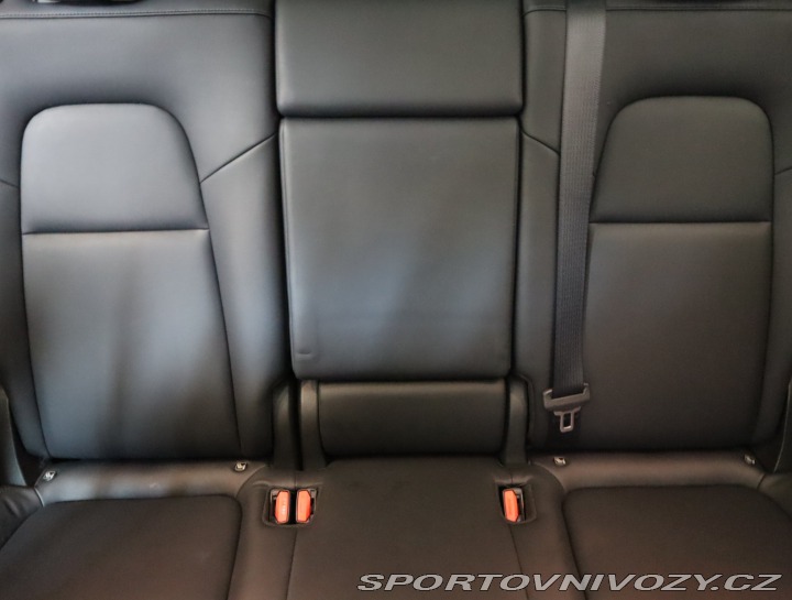 Tesla Model Y . Long Range AWD 79kWh 2024