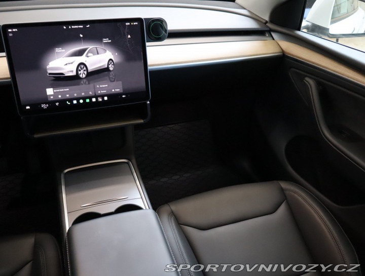 Tesla Model Y . Long Range AWD 79kWh 2024