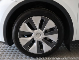 Tesla Model Y . Long Range AWD 79kWh 2024