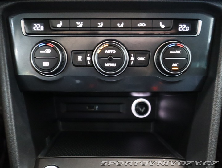 Volkswagen Ostatní modely Tiguan Highline 2.0 TSI 2019