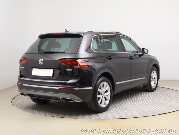 Volkswagen Ostatní modely Tiguan Highline 2.0 TSI 2019