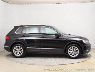 Volkswagen Ostatní modely Tiguan Highline 2.0 TSI 2019