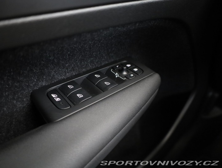 Volvo Ostatní modely XC40 R-Design T5 Recharge 2020
