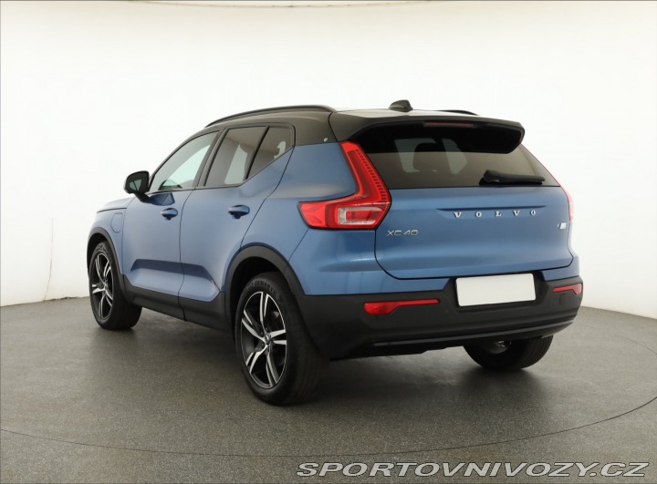 Volvo Ostatní modely XC40 R-Design T5 Recharge 2020