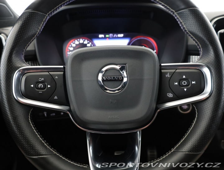Volvo Ostatní modely XC40 R-Design T5 Recharge 2020