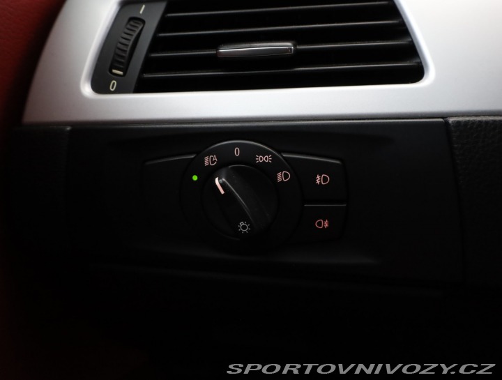 BMW 3 320 i 2008
