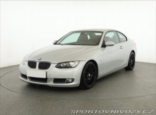 BMW 3 320 i 2008
