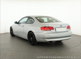 BMW 3 320 i 2008
