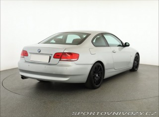 BMW 3 320 i 2008