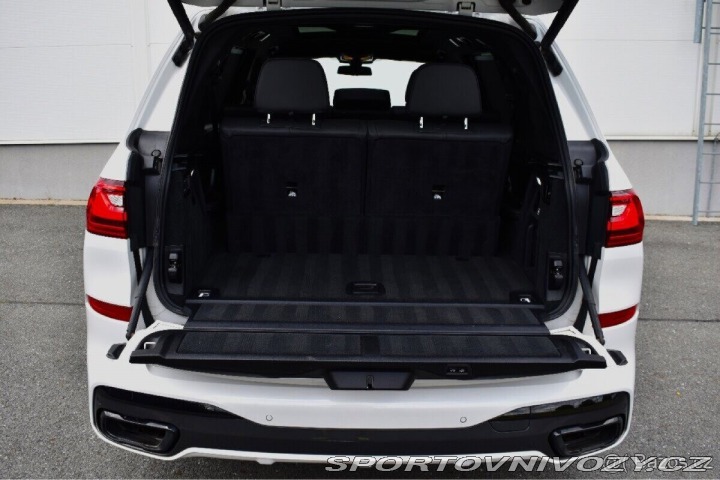 BMW X7 4,4   M50i 390KW/2021/7MI 1800