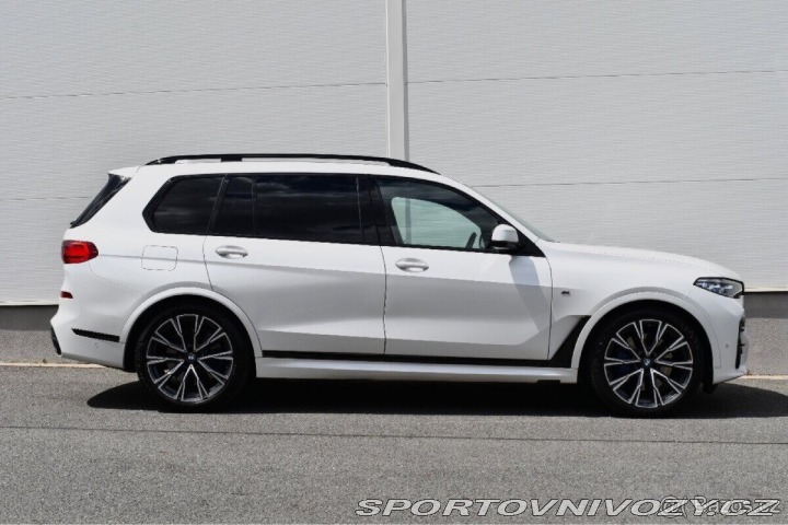 BMW X7 4,4   M50i 390KW/2021/7MI 1800