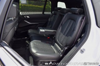 BMW X7 4,4 M50i 390KW/2021/7MI 1800