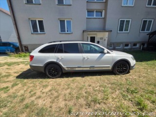 Škoda Superb 2,0 Scout TDI 2015