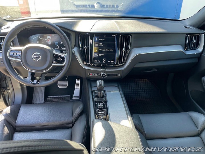 Volvo Ostatní modely XC60 2,0 R Design 2018