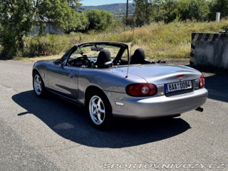 Mazda MX-5  2004