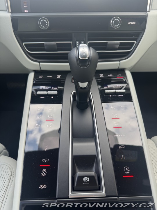 Porsche Macan S V6 1.MAJITEL MAX VÝBAVA 2023