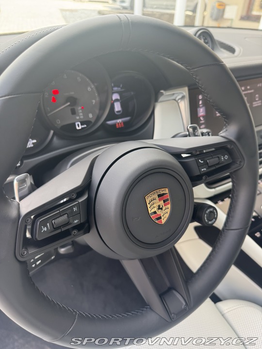 Porsche Macan S V6 1.MAJITEL MAX VÝBAVA 2023