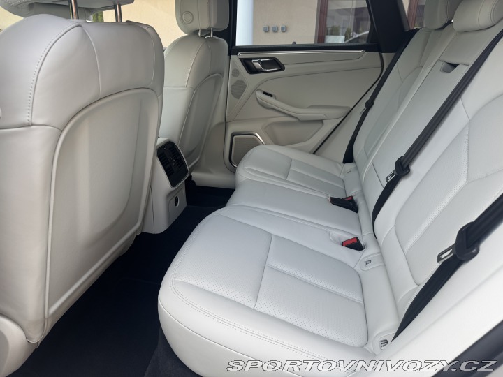 Porsche Macan S V6 1.MAJITEL MAX VÝBAVA 2023