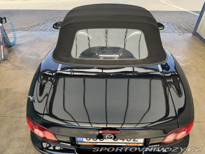 Mazda MX-5 NBFL 2001