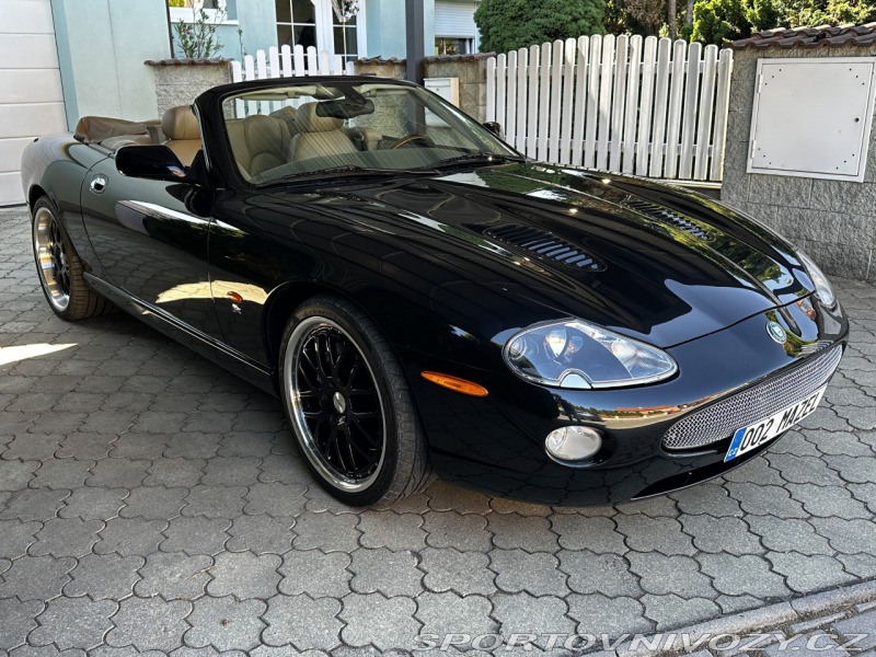 Jaguar XKR Convertible 4.2 V8
